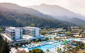 Dosinia Luxury Resort